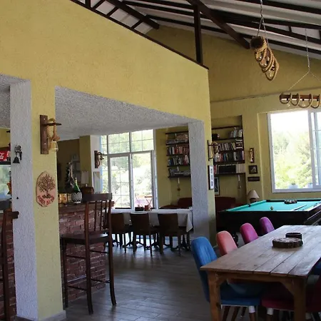 Alojamento de Acomodação e Pequeno-almoço Secluded Apart Surrounded By Nature In Kusadasi